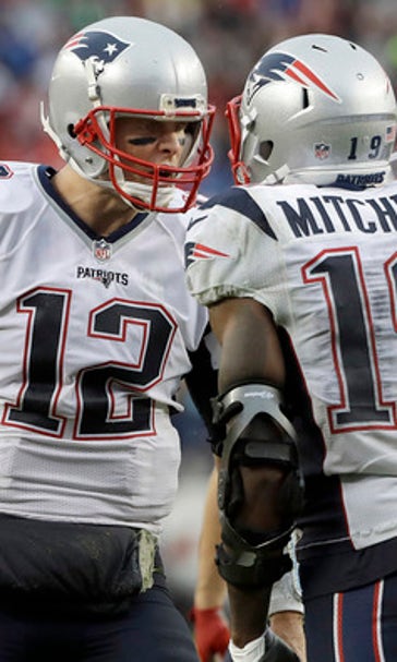Brady throws 4 TD passes in triumphant Bay Area return